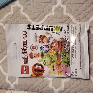 Lego Muppet mini figure surprise pack
